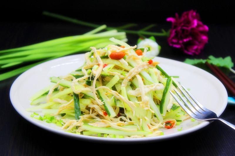 10 Món salad dưa leo thanh mát, hương vị tuyệt hảo