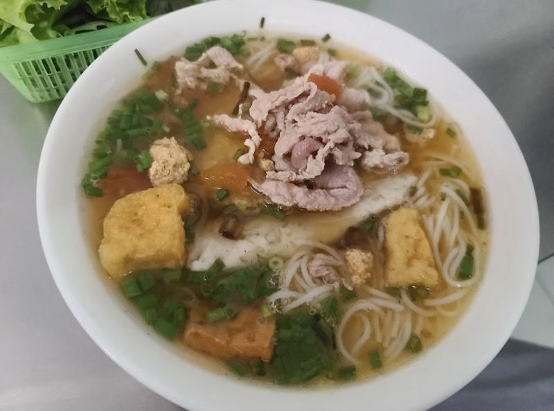 10 Món Ăn Vặt Chiều Tối Đậm Chất Hà Nội Gốc