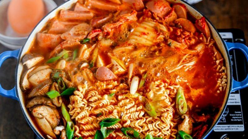 16 món Hàn Quốc đặc sắc kết hợp kim chi - Tinh hoa ẩm thực xứ kim chi