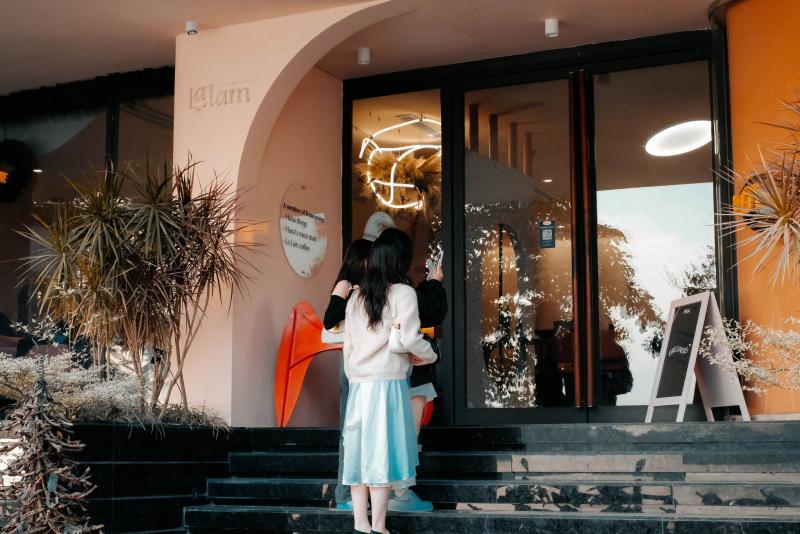 Top 3 điểm đến cà phê & bánh ngọt đáng trải nghiệm nhất phố Yên Phụ, Hà Nội
