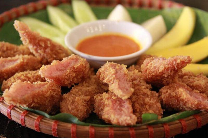 Top 6 địa chỉ nem chua rán ngon nhất Quận Hai Bà Trưng, Hà Nội