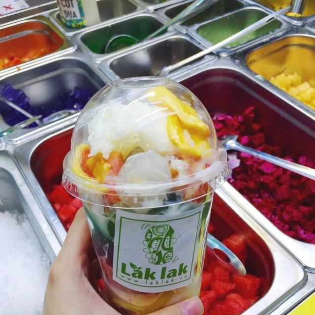 Top 10 món ăn vặt 'làm mưa làm gió' trong giới trẻ Hà Thành