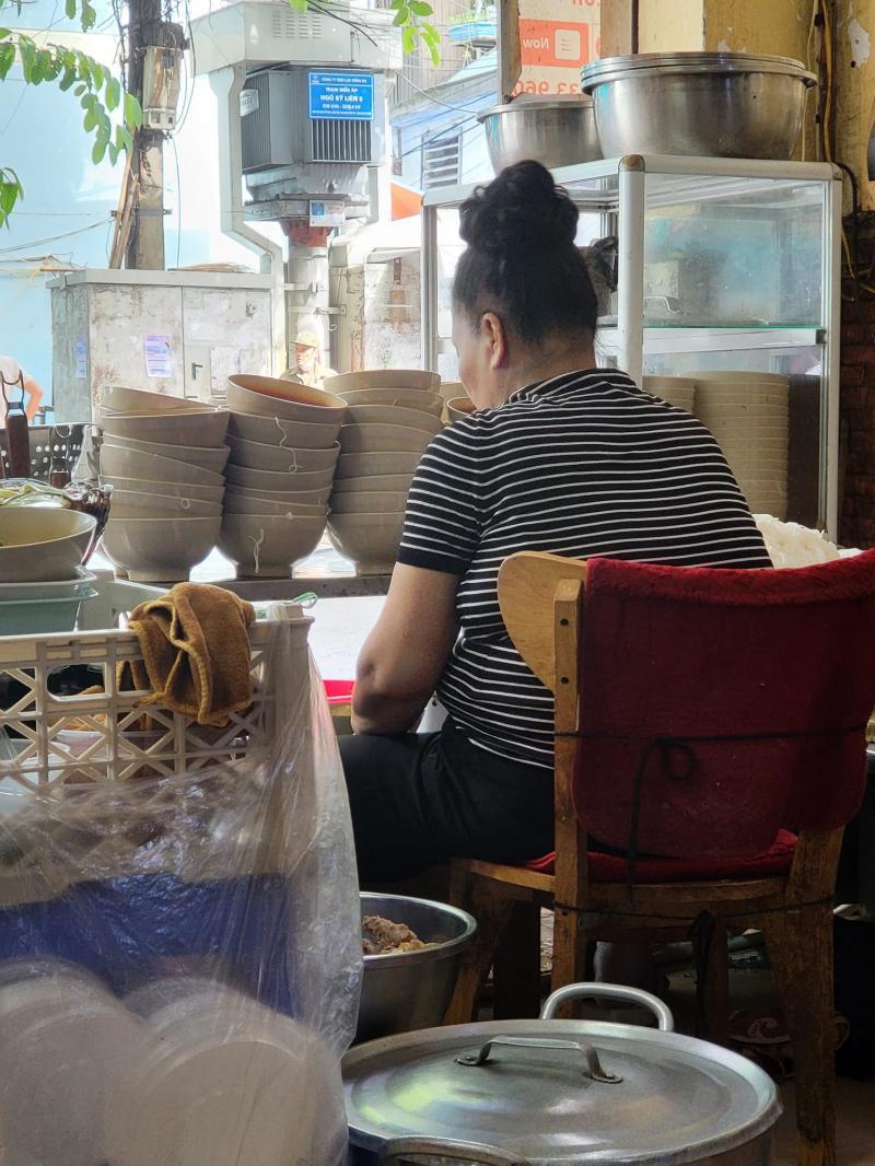 Top 3 quán bún chửi 'độc nhất vô nhị' khiến thực khách Hà Thành mê mẩn
