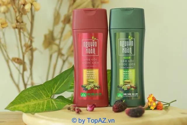 Dầu gội Dược Liệu Nguyên Xuân có mức giá nào? Sản phẩm gồm những dòng nào?