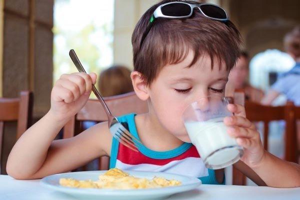 10 Bí Quyết Vàng Đánh Bay Chứng Biếng Ăn Ở Trẻ Ngay Tại Nhà