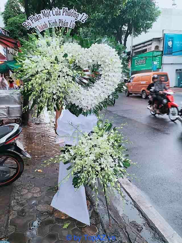 6 Địa điểm đặt vòng hoa tang lễ uy tín nhất Quận 11 - Chất lượng đảm bảo