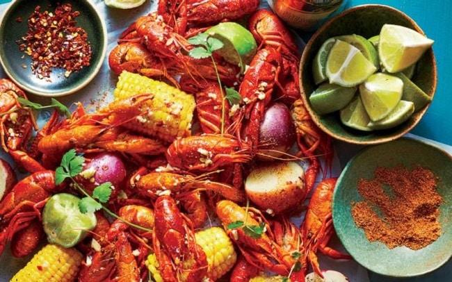 Top những quán crawfish đình đám nhất TP.HCM - thiên đường ẩm thực cho tín đồ hải sản