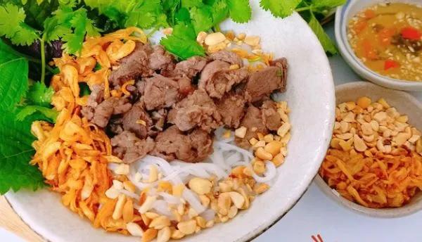 5 địa chỉ bún bò Huế đáng thử nhất Quận Hoàng Mai, Hà Nội