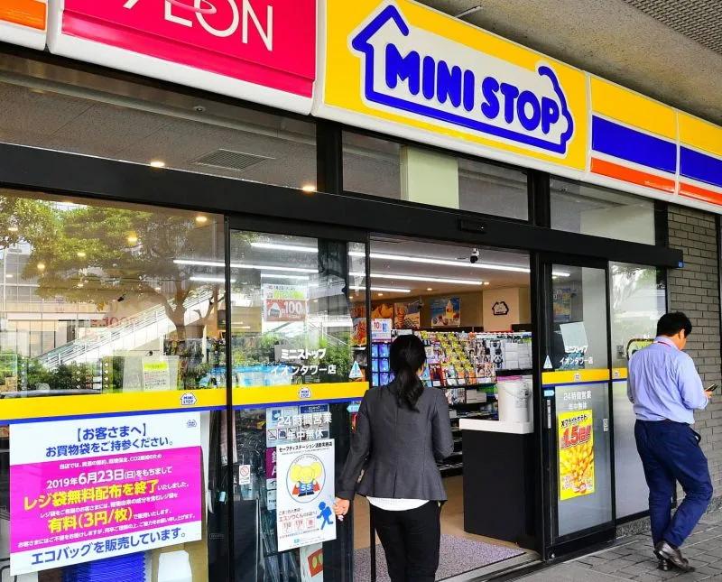 Top 10 chuỗi cửa hàng tiện lợi uy tín hàng đầu tại Việt Nam