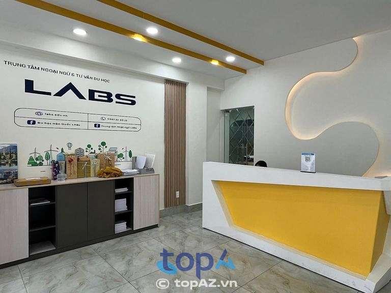 Top 3 địa chỉ tư vấn du học uy tín và chất lượng nhất tại Dĩ An
