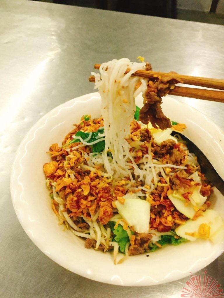 Top 5 điểm đến không thể bỏ qua cho tín đồ bún bò Nam Bộ tại quận Hoàn Kiếm, Hà Nội