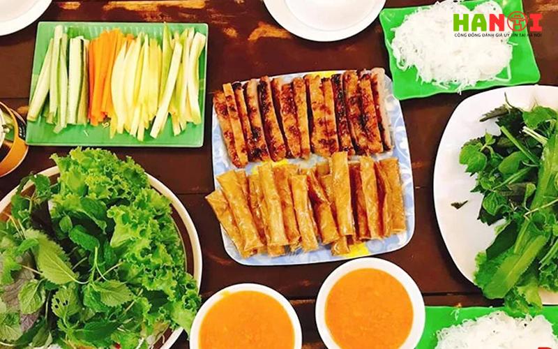 8 địa điểm nem chua nướng Hà Nội đáng thử nhất