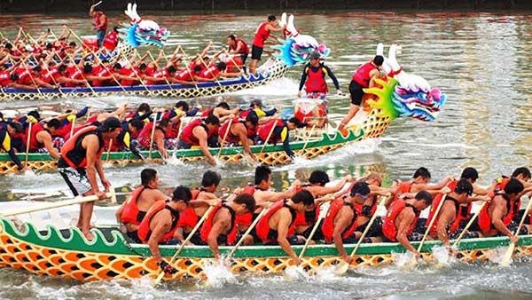 Top 20 Những đoạn văn đặc sắc kể về lễ hội đua thuyền ở quê em (Lớp 3) hay nhất