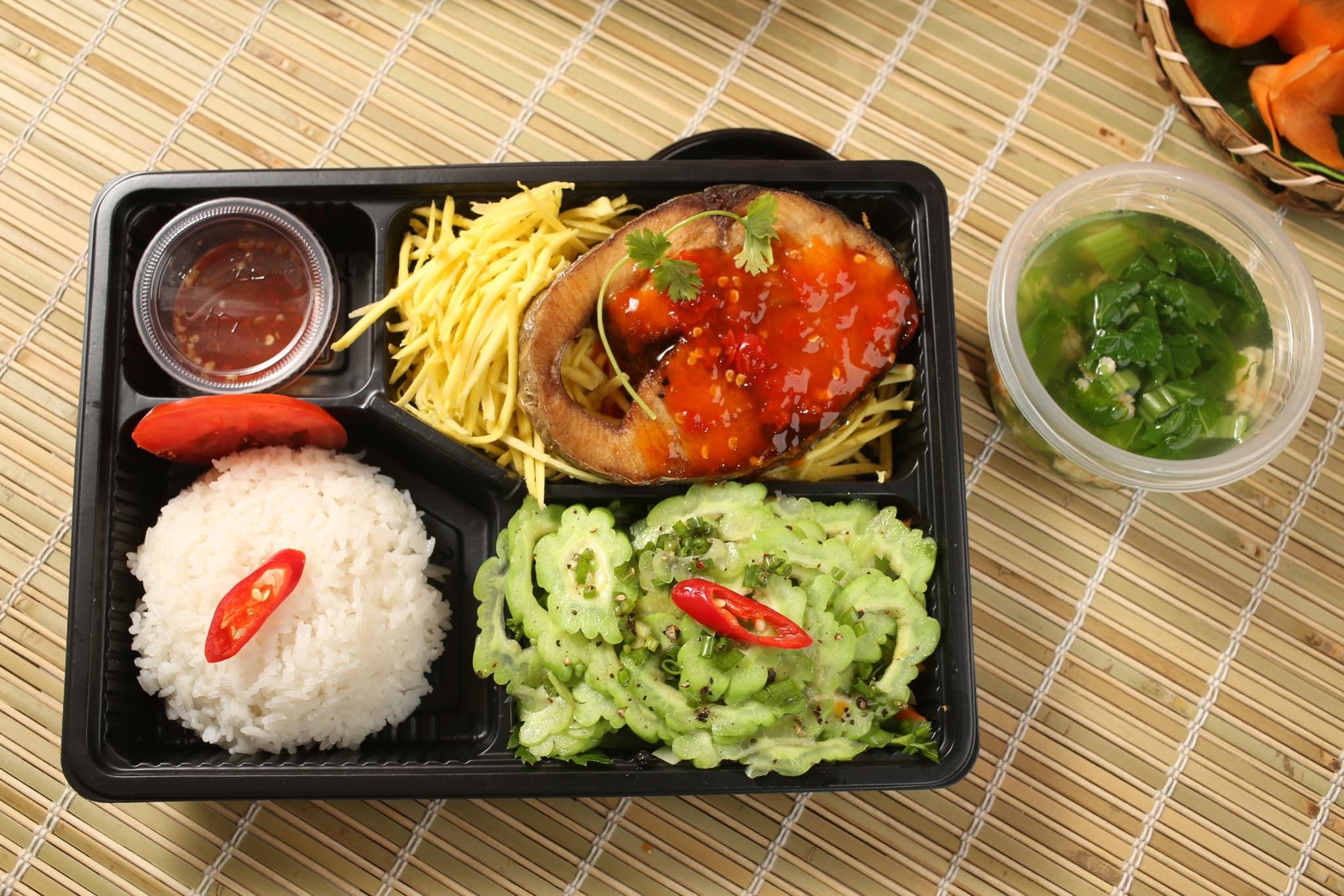 Top 7 Quán Cơm Văn Phòng Ngon và Chất Lượng Tại Nha Trang