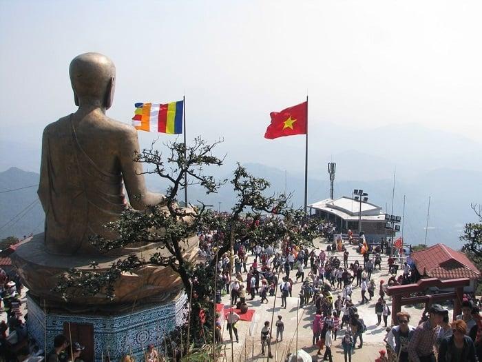 Top 10 bài thơ về Yên Tử ấn tượng và sâu sắc nhất