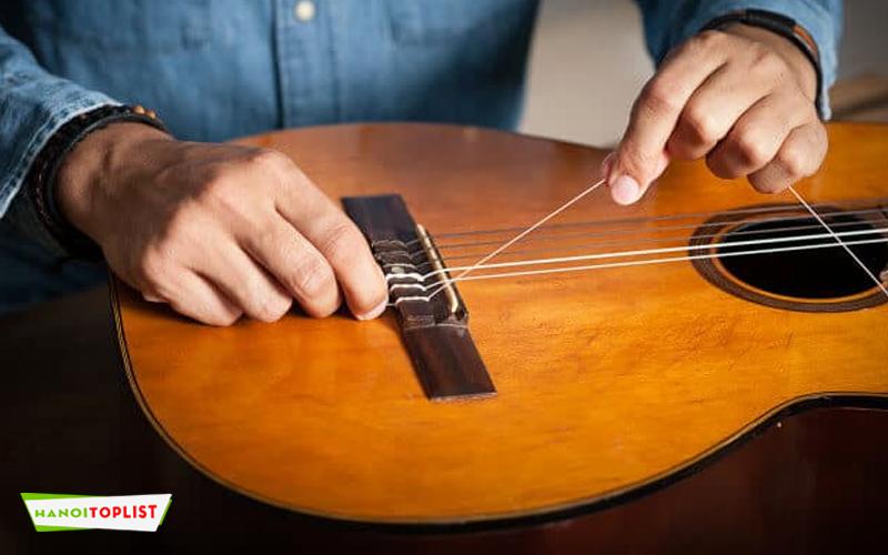 Top 5+ địa chỉ sửa đàn guitar uy tín nhất Hà Nội