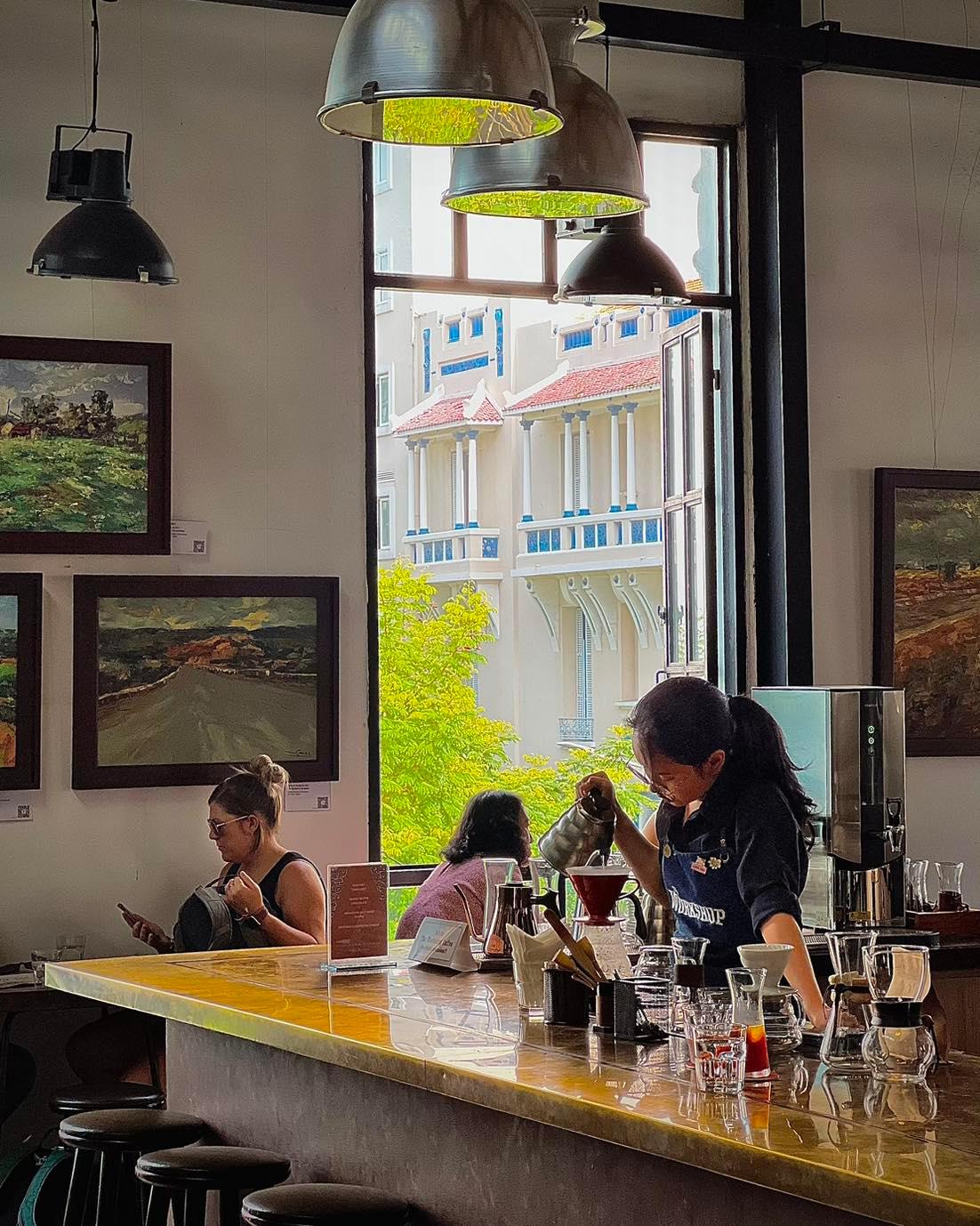 10 đánh giá chi tiết và chân thực nhất về The Workshop Coffee