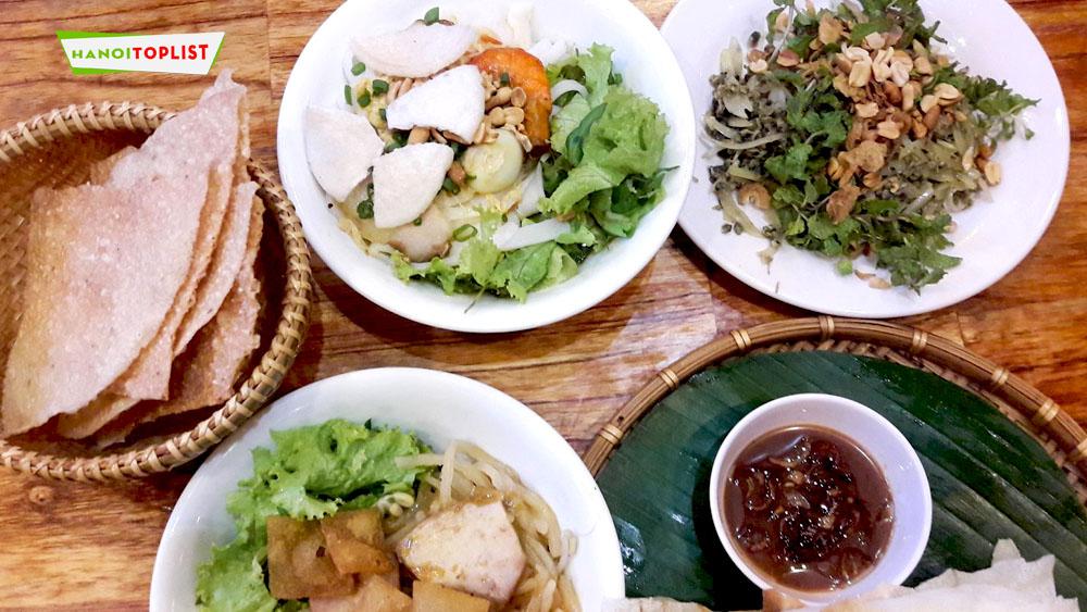 Khám phá tinh hoa ẩm thực miền Trung đang làm mưa làm gió tại Hà Nội