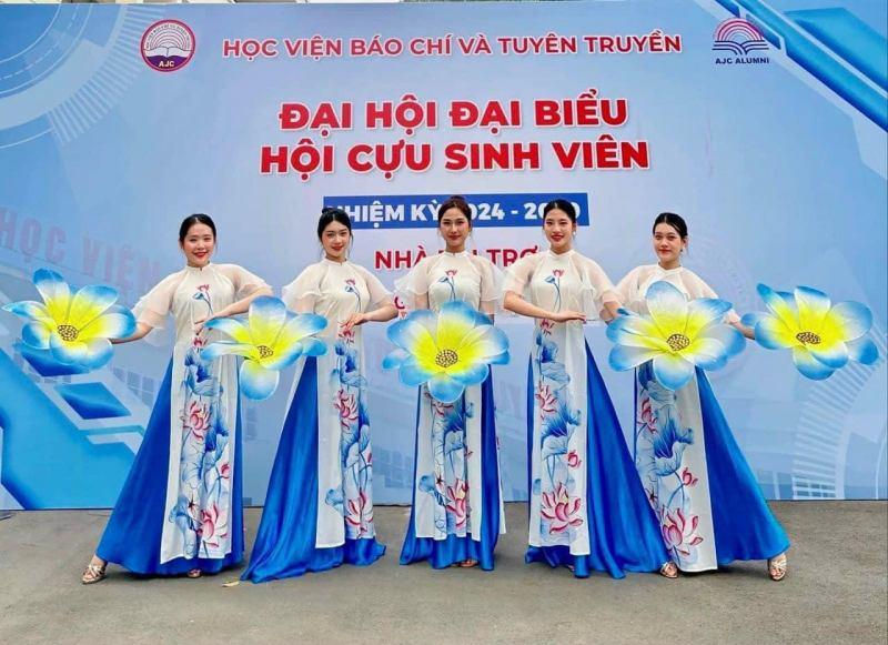 Top 5 địa chỉ cho thuê trang phục biểu diễn ấn tượng nhất Tuyên Quang