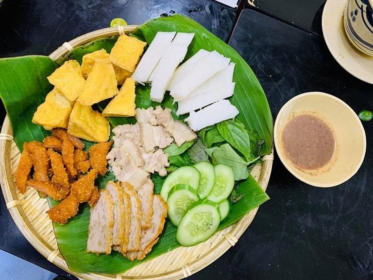 Top 10 quán bún đậu mắm tôm hấp dẫn tại quận Bình Tân mà ai cũng yêu thích