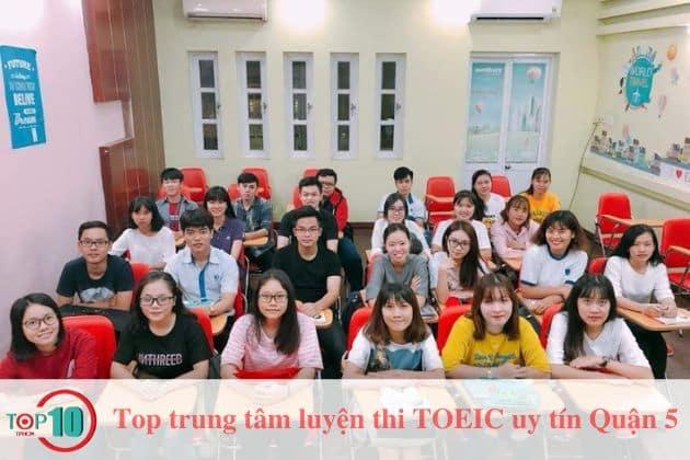 Khám phá 6 trung tâm luyện thi TOEIC chất lượng hàng đầu tại Quận 5, giúp bạn chinh phục chứng chỉ TOEIC một cách dễ dàng và hiệu quả.