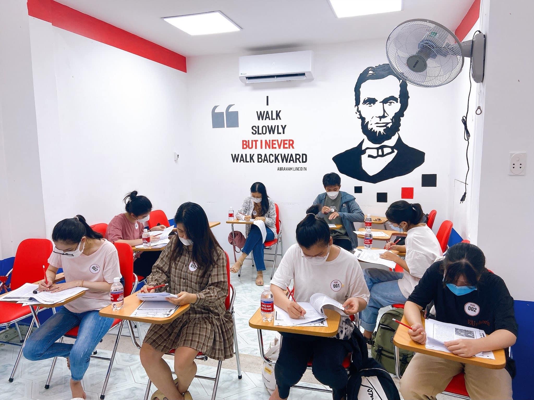 10 Địa chỉ luyện thi IELTS uy tín hàng đầu tại Đà Nẵng