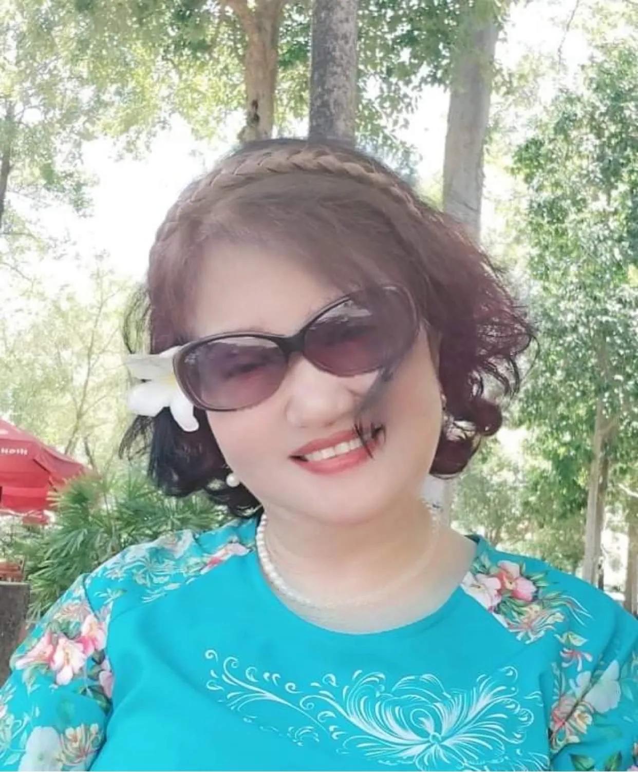 10 bài thơ xuất sắc nhất của nữ thi sĩ Hương Mrs Lê