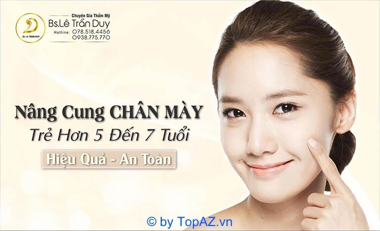 Nâng Cung Chân Mày: Giải Pháp Trẻ Hóa Mắt Cùng Bác Sĩ Tài Năng