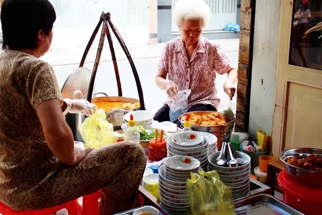 5 quán ăn hẻm 'bí mật' dành cho dân nghiền ẩm thực đường phố Sài Gòn