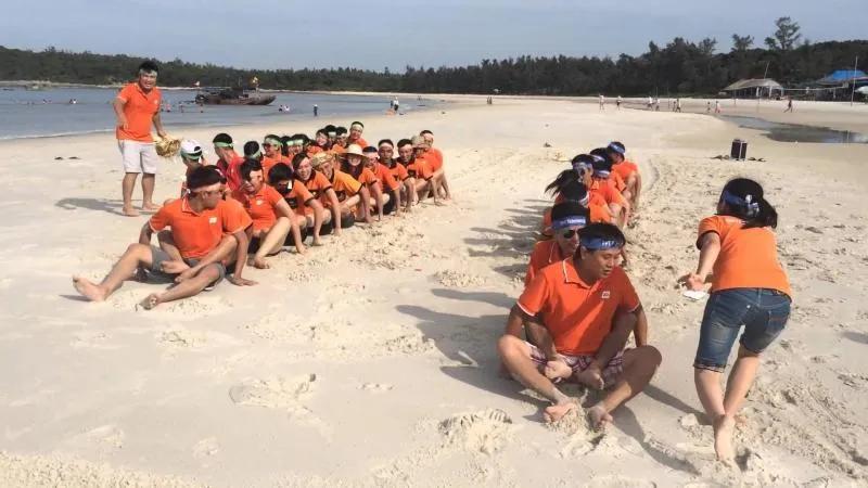 Top 10 trò chơi tập thể vui nhộn và được yêu thích nhất cho các hoạt động sinh hoạt cộng đồng