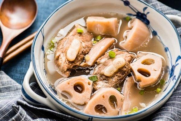 Top 10 Lợi ích sức khoẻ tuyệt vời của Củ sen mà bạn cần khám phá