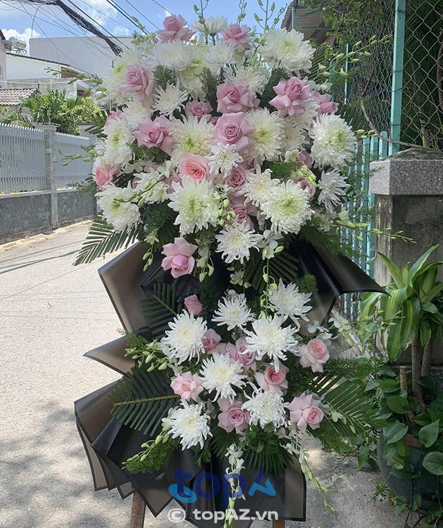 Top 5 cửa hàng hoa viếng đám tang chất lượng tại quận Tây Hồ