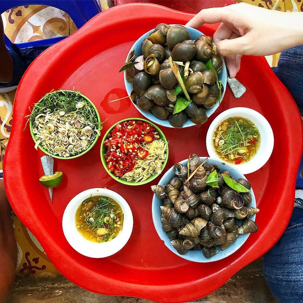 Top 10+ quán ăn vặt Hà Nội nổi tiếng - hương vị đậm đà, giá cả bình dân