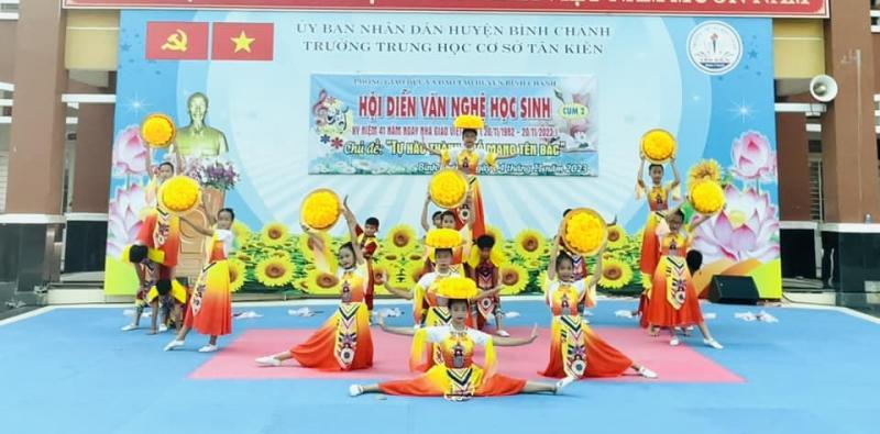 Top 4 địa chỉ cho thuê trang phục biểu diễn chất lượng nhất quận Bình Tân, TP.HCM