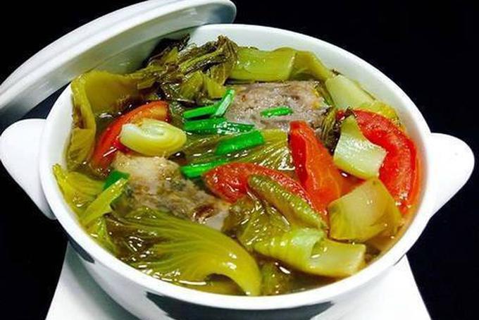 10 Công thức canh chua cá đơn giản, hấp dẫn cho bữa cơm gia đình