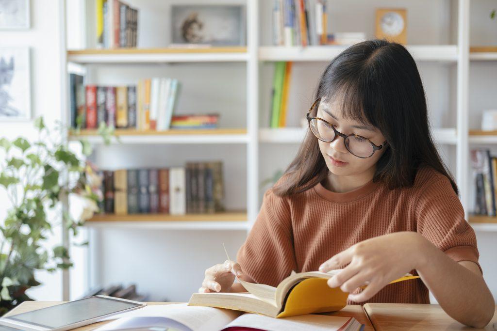 Top 12 Bài cảm nhận sâu sắc nhất về giá trị sách vở trong học tập dành cho học sinh lớp 7