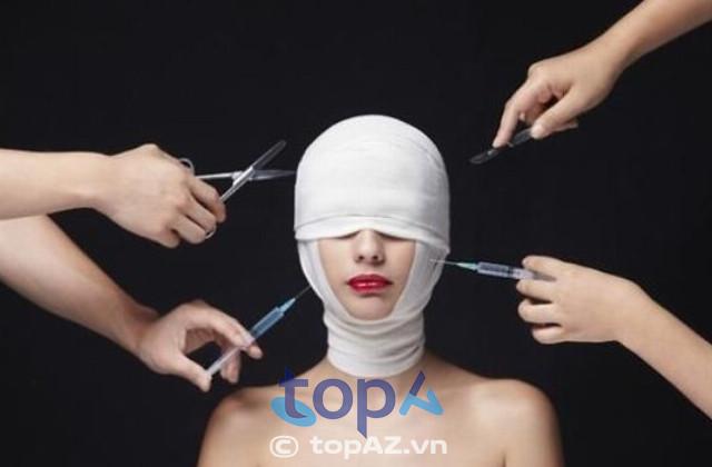 Top 10 bác sĩ phẫu thuật thẩm mỹ uy tín tại Hà Nội: Kỹ năng xuất sắc & Kinh nghiệm phong phú