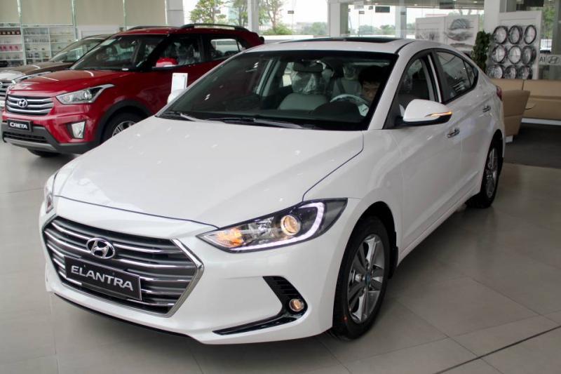 7 Mẫu xe hạng C được lòng người Việt nhất hiện nay