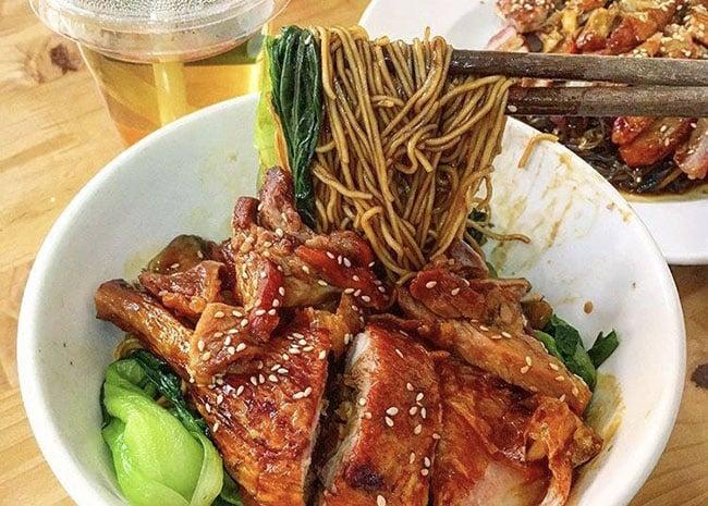 Top 4 quán mì trộn “ngon quên lối về” được giới trẻ Sài Gòn yêu thích