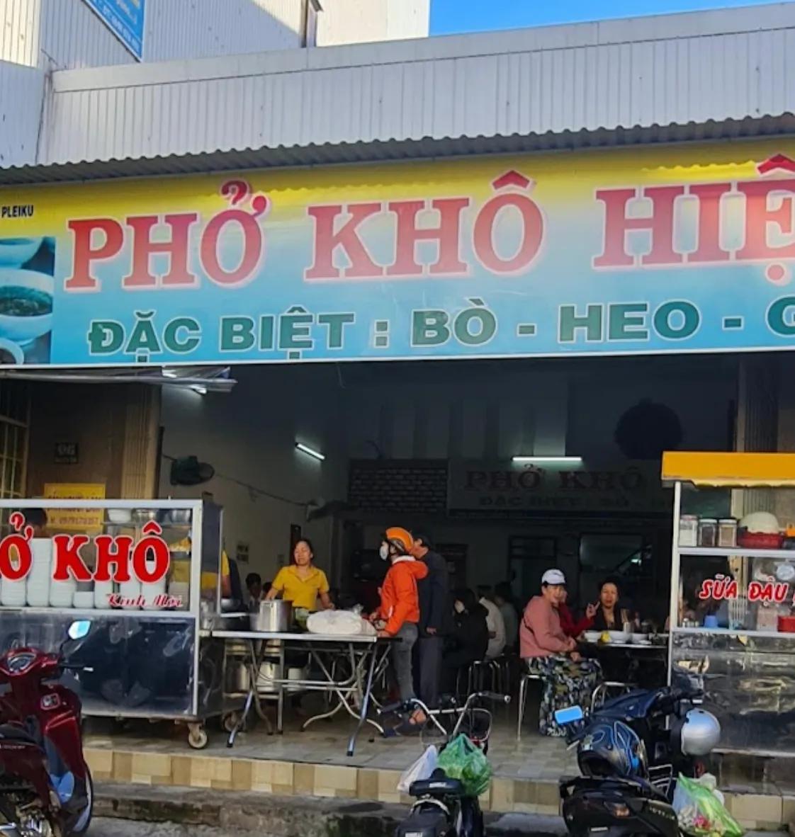 6 điểm đến phở khô Pleiku hút khách nhất - Hương vị đậm đà khó quên