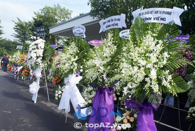 5 địa chỉ đặt vòng hoa viếng đẹp nhất Quận Thanh Xuân - Đa dạng kiểu dáng ấn tượng