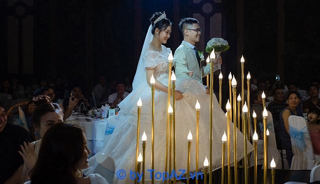 Top 10 địa điểm tổ chức tiệc cưới sang trọng bậc nhất TP.HCM: Đẳng cấp phục vụ và không gian ấn tượng