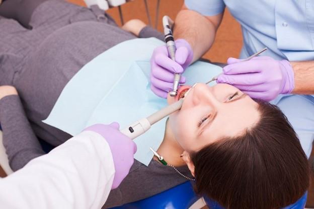 9 Bí Quyết Vàng Chăm Sóc Răng Miệng Từ Nha Sĩ - Đừng Bỏ Lỡ!