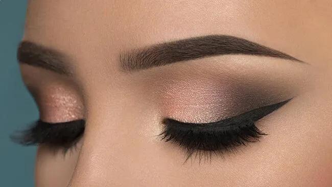 Top 9 Bí quyết trang điểm hoàn hảo cho làn da nâu