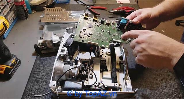 5 dịch vụ sửa máy chiếu uy tín và chất lượng tại TPHCM