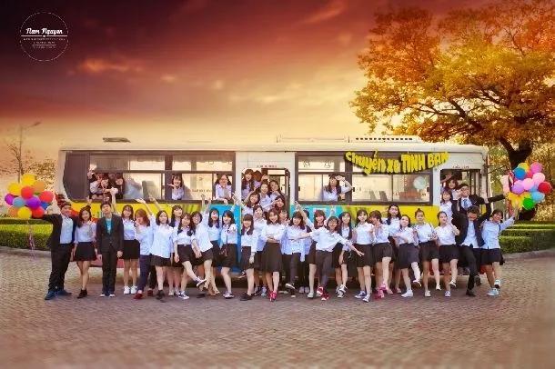 10 Địa Điểm Chụp Ảnh Kỷ Yếu Đáng Nhớ Cho Học Sinh, Sinh Viên Hà Nội - Lưu Giữ Thanh Xuân Rực Rỡ