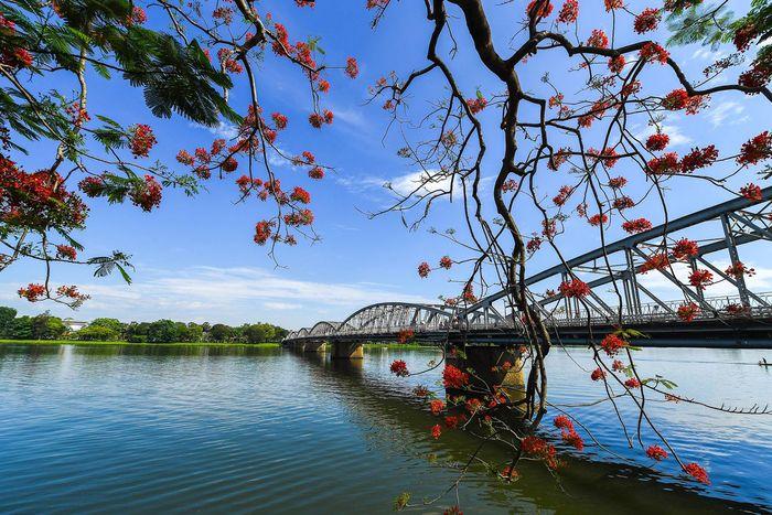 Top 10 điểm du lịch nổi bật tại Huế dịp Tết