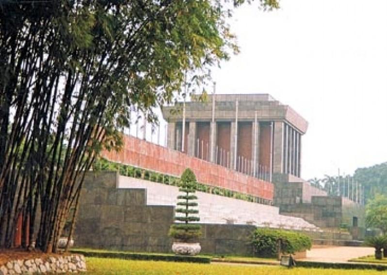 Top 6 Bài văn Phân tích khổ 3 trong bài thơ Viếng lăng Bác (Viễn Phương) (Ngữ văn 9) ấn tượng nhất