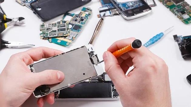 8 địa điểm sửa chữa điện thoại đáng tin cậy nhất Quận Tân Bình