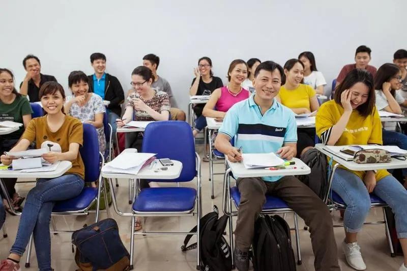12 Bậc thầy luyện thi IELTS đình đám nhất Sài Thành